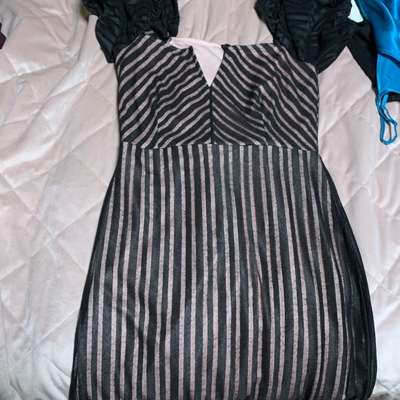 DRESS LOT - Picture 1 of 16